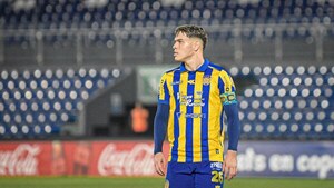 Diego Fernández es nuevo jugador del Decano, pero jugará en Tacuary hasta diciembre - trece