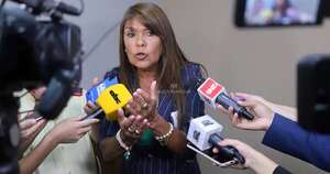 Diario HOY | Celeste quiere salvar el Bloque Democrático: “Prefiero cambiar a Esperanza”