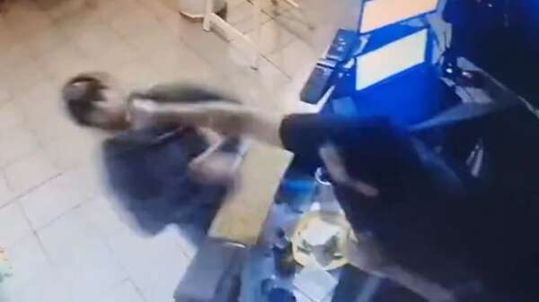 Video: asaltante noqueado por su víctima en Saltos del Guairá - Policiales - ABC Color
