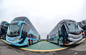 Flota de nuevos buses fue presentada por el Gobierno - trece