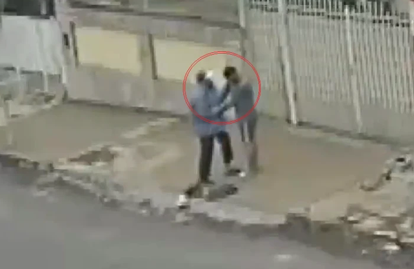 Adicto atacó brutalmente a un hombre que quiso a ayudarlo - Noticiero Paraguay