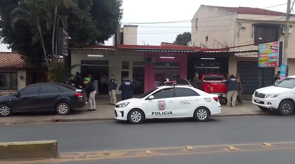 Denuncia de hurto de 32 armas de fuego lleva a la detención de comerciante