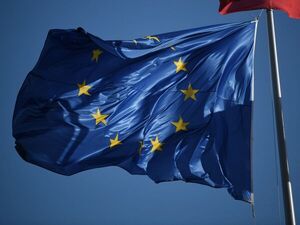 El PIB volvi贸 a crecer un 0,3% en la eurozona y en la UE en el segundo trimestre del a帽o - Revista PLUS