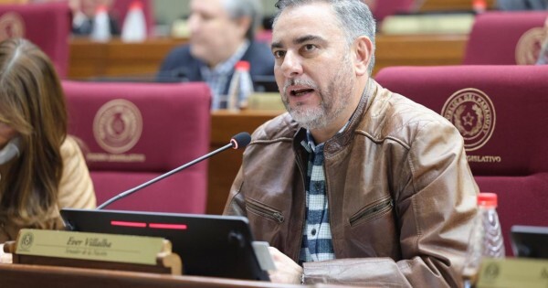 La oposición propone eliminar las máquinas de votación y condiciona el apoyo a la reforma de Rossel