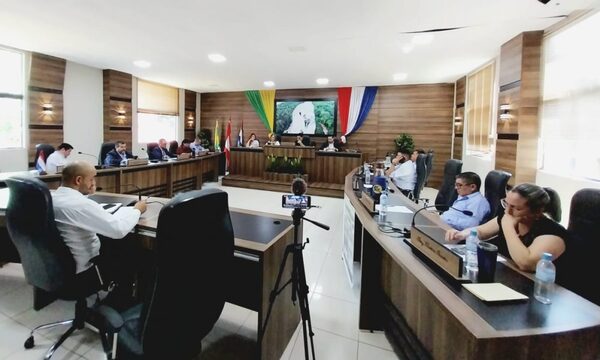 Sorpresiva elección de mesa directiva en la Junta de Presidente Franco