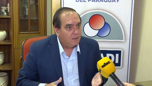 MEC ubica a sindicalista como interventor y director de la Escuela Nacional de Educación Física - Nacionales - ABC Color