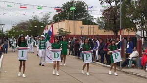 Puerto Pinasco celebró con desfile estudiantil el Día de la Amistad