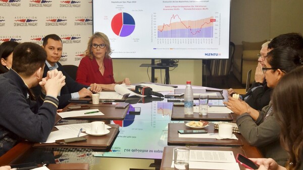 Bancos destacan fuerte aumento del uso de las tarjetas de crédito