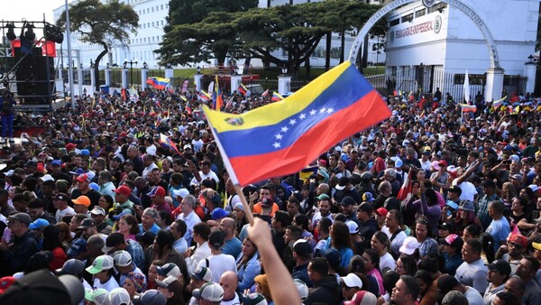 Peña prometió a Venezuela no injerencia en sus asuntos