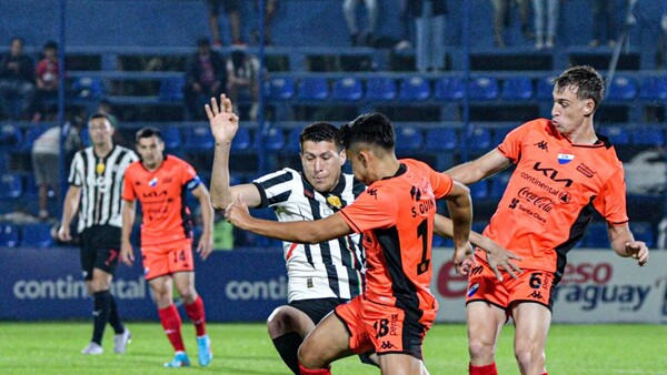 Di Tore: “Nacional jugó mejor, nos bloqueó”