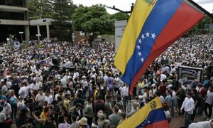 La oposición se moviliza en Venezuela tras protestas que dejan 12 muertos – Prensa 5