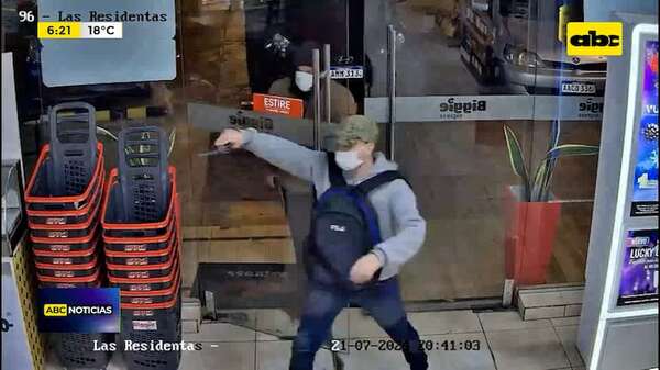 Video: Presunto autor de asalto a local comercial fue arrestado - ABC Noticias - ABC Color
