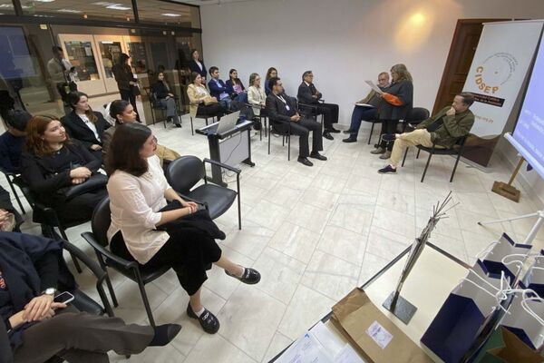 Premiaron a ganadores de concurso sobre libertad de expresión