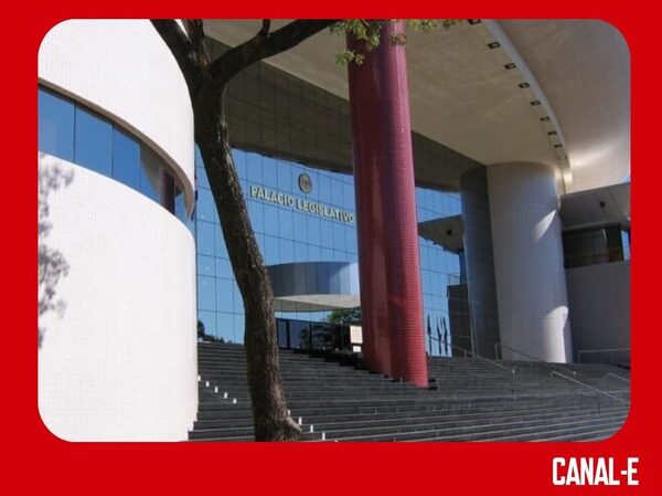 LEGISLADOR DENUNCIÓ SEXTORSIÓN POR PARTE DE UN EXPOLICÍA