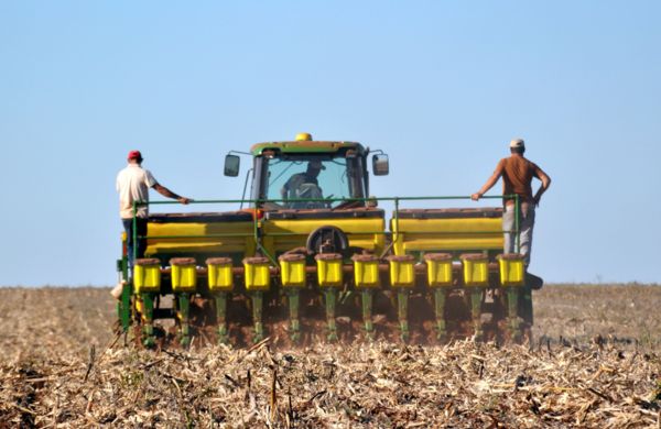 La Siembra Directa reúne a líderes globales y locales en agricultura sostenible en Caaguazú