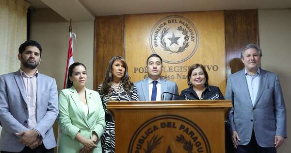 Diario HOY | Dos dictadores, un ‘me gusta’ y el derrame de combustible sobre el incendio opositor