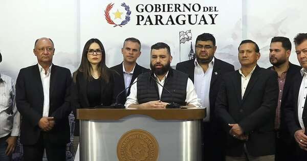 La Nación / Peña e intendentes de Canindeyú buscan dar mayor presencia del Estado en la zona