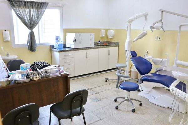 Loma Plata: Inauguraron equipo odontológico en la USF de Barrio Sur