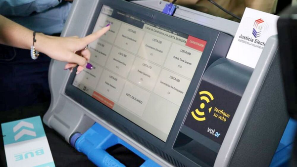 Senador propone eliminar uso de máquina de votación - Noticiero Paraguay