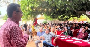 D'ecclesiis hace una demostración de fuerza en San Pedro y apunta contra Gimenez