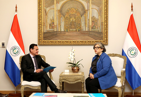 Canciller dialogó con nueva representante de Unicef sobre cooperación en niñez y adolescencia - .::Agencia IP::.
