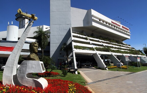 Detienen a funcionarios vinculados a esquemas de tráfico de drogas a través del aeropuerto - .::Agencia IP::.