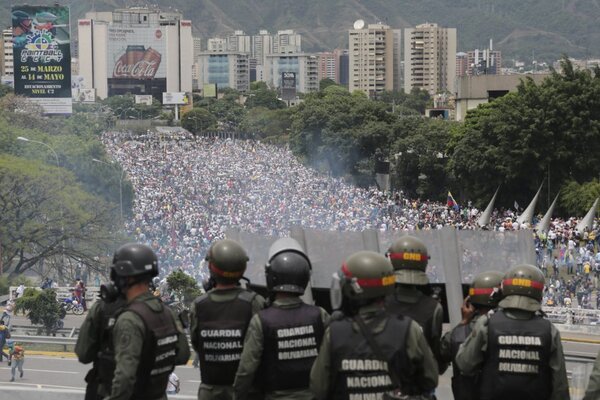 Venezuela: Continúan protestas por supuesto fraude electoral - Unicanal