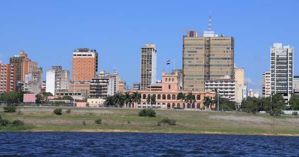 La Nación / Gran expectativa en sector financiero tras calificación