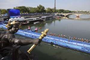 Al fin se pudo disputar el triatlón en aguas del Sena - Polideportivo - ABC Color
