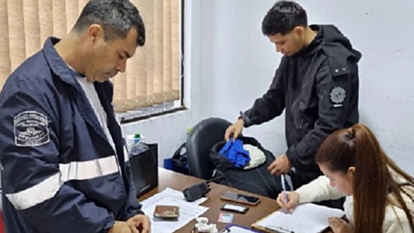 Dos funcionarios de Dinac caen por implicancias en red de narcotráfico