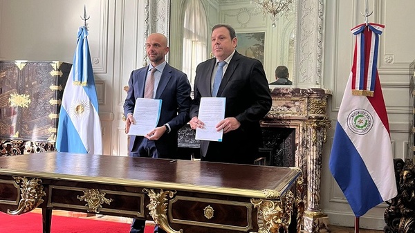 Paraguay y Argentina acuerdan "Cielos Abiertos" para impulsar el turismo e inversiones - Noticias Paraguay