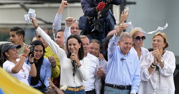 La Nación / Venezuela en crisis: Machado llama a la movilización y asegura tener pruebas del fraude