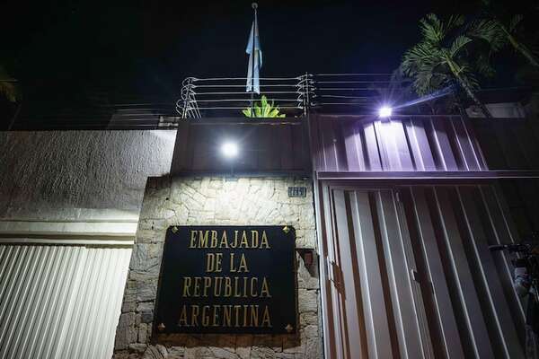 Brasil asume custodia de la embajada de Argentina en Caracas: qué implica esta decisión - Mundo - ABC Color