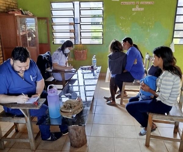 Continúa atención integral a familias indígenas de la zona norte en Alto Paraná