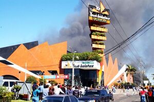 A 20 años de la tragedia del Ycuá Bolaños: A pesar del tiempo, el dolor sigue persistiendo - El Independiente