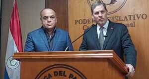 Expulsan a “Chequeñito” de la bancada de Honor Colorado