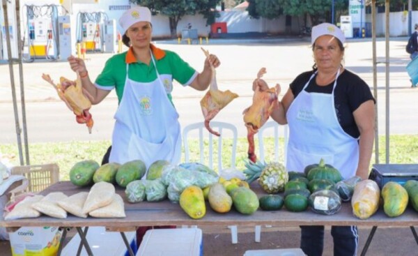 CDE: Segunda feria hortigranjera sobre avenida Perú