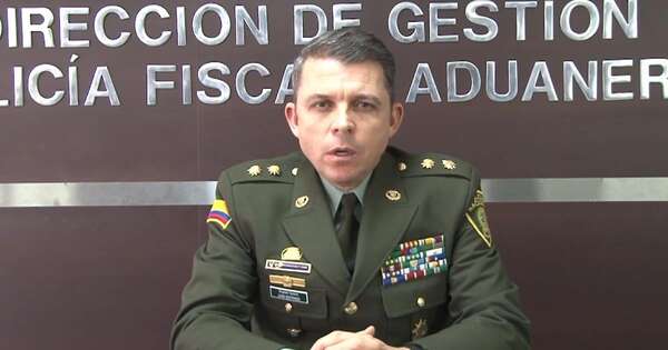La Nación / Expolicía colombiano deberá sustentar acusaciones sobre cigarrillos tras desmentido oficial
