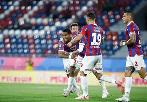 Versus / ¡Viviendo un sueño! Diego León, con 17 años debutó en Cerro y anotó en La Nueva Olla
