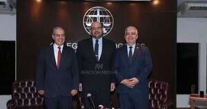 La Nación / Colegio de Abogados del Paraguay homenajeó la trayectoria del Dr. Manuel Riera