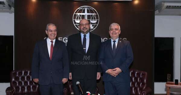La Nación / Colegio de Abogados del Paraguay homenajeó la trayectoria del Dr. Manuel Riera