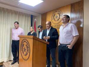 Expulsión de Chaqueñito de HC es por ausencias e indisciplina, y no por video, según Bachi - Política - ABC Color