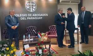 Resaltan rol fundamental de los abogados ante la sociedad en su día - Nacionales - ABC Color