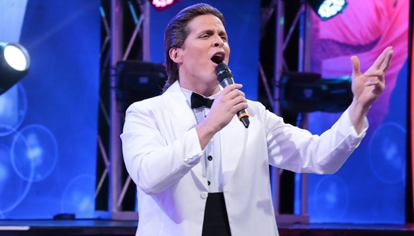 Dani Willigs cantó al estilo “Luis Miguel” - Teleshow