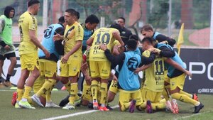 El líder llega a la Chacarita