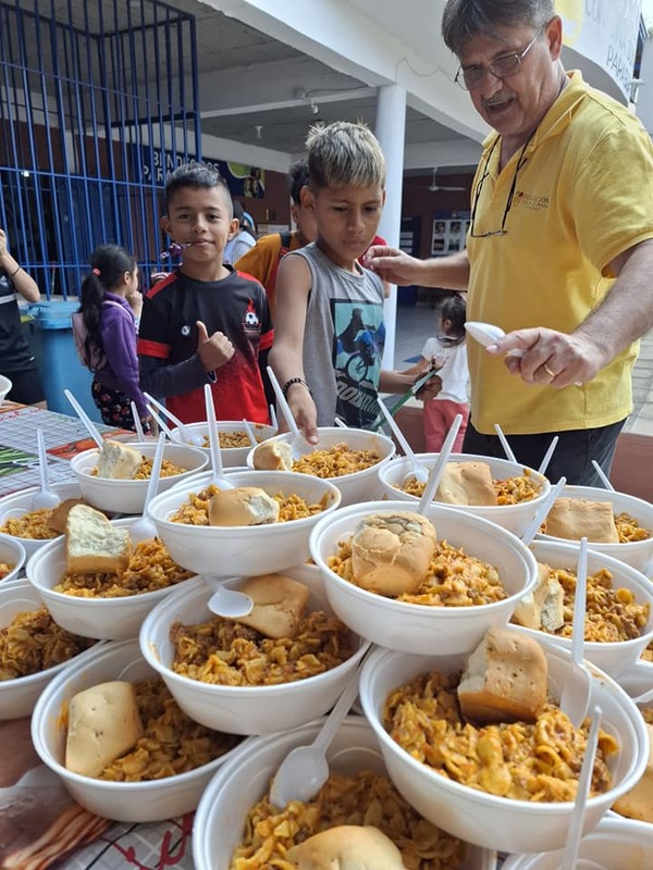 Comedor comunitario asiste a cientos de niños en el barrio Itá Enramada de Asunción