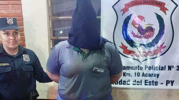 Robó a su patrona para poder pagar sus cuentas