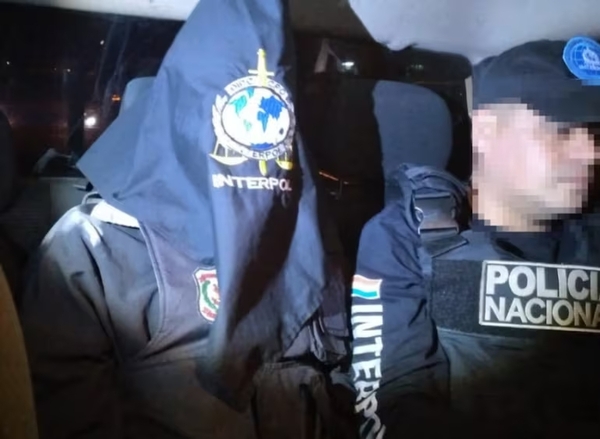 CAE PARAGUAYO CON NOTIFICACIÓN ROJA DE INTERPOL: ES REQUERIDO POR ARGENTINA - Itapúa Noticias