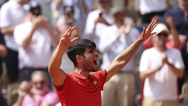 Alcaraz asegura una medalla para España