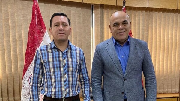 Bachi dijo que no rajaron a Chaqueñito "por gay": "Medio Senado vamos echar si es por eso"